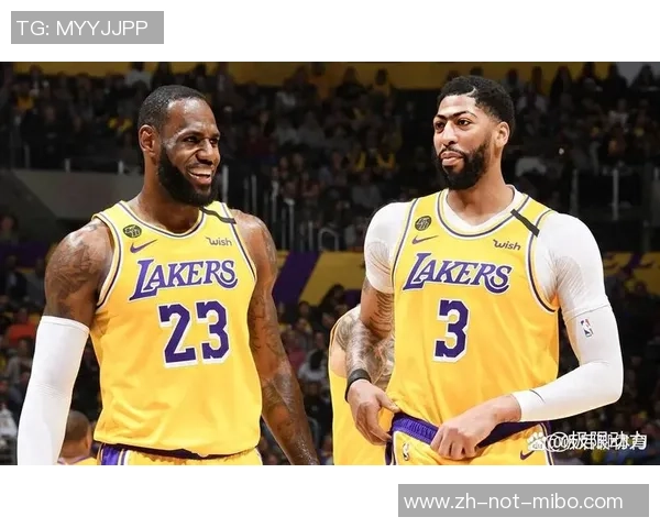 湖人队与热火队总决赛第五场激战回顾与精彩瞬间分析